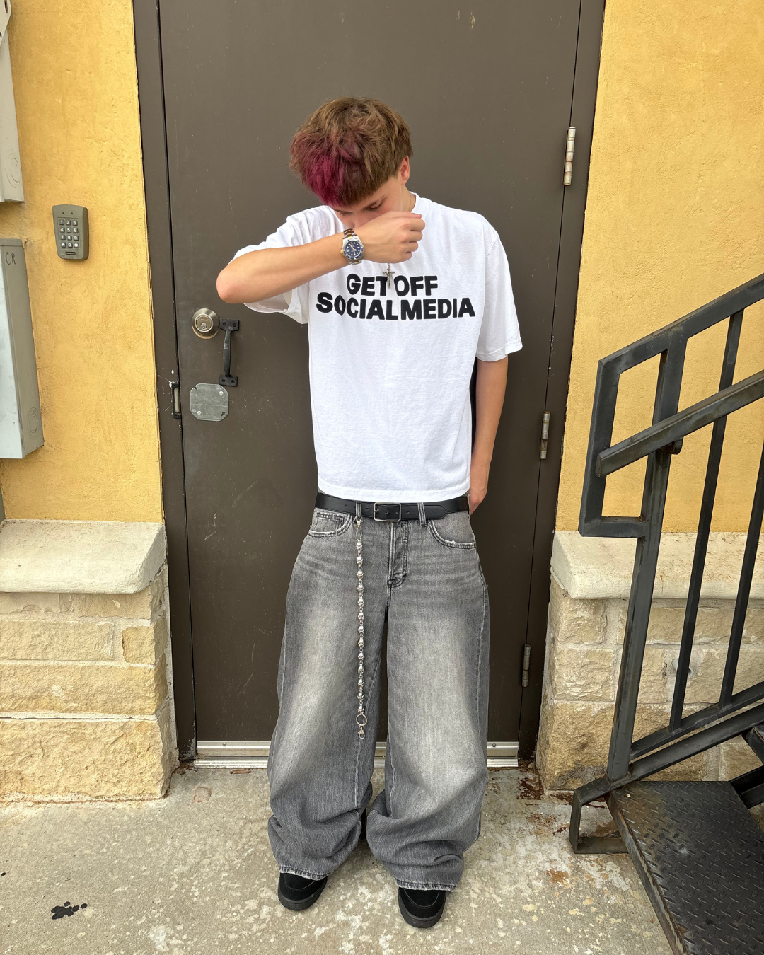 BLACKOUT OVERSIZED TEE